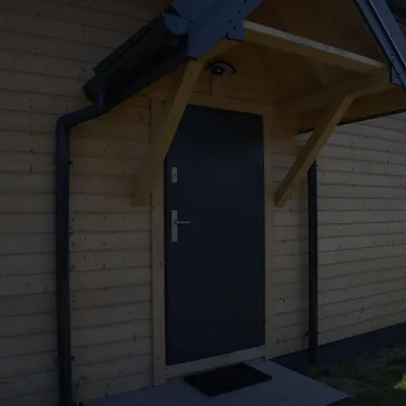 Szumiace Drzewa بيت للعطل *