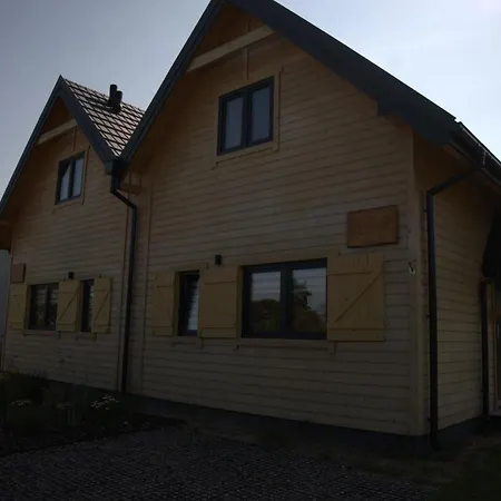 Szumiace Drzewa Ferienhaus *